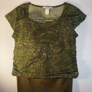 VERSAILLES MULTI COLOR BLOUSE AND STANLEY BLACKER  OLIVE GREEN PLEADED PANTS
